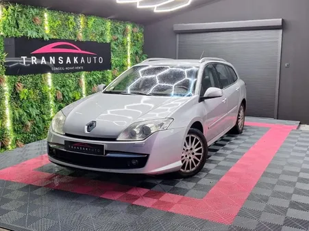 Renault Laguna III 2.0 dCi 150 ch FAP Privilège A ~ Radars AR Clim Auto Bi-Zones Régulateur/Limiteur