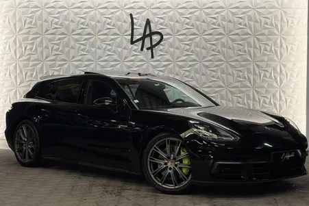 Porsche Panamera Sport Turismo 4 E-Hybrid- Porsche approved