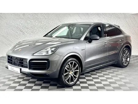 PORSCHE CAYENNE Coupé 3.0 - Platinum Edition - Entretien Porsche / Adaptatif / Sport chrono / 18 Positions / 45Ke d