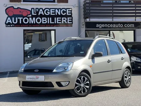 FORD Fiesta 1.4 tdci 68ch carnet