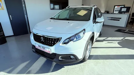 Peugeot 2008 SIGNATURE 1.2L PURETECH 82 BVM5
