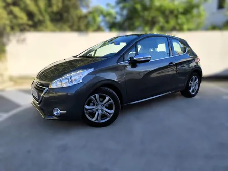 PEUGEOT 208 1.6 VTi 120 – ÉTAT EXCEPTIONNEL – 12 500 KM RÉELS