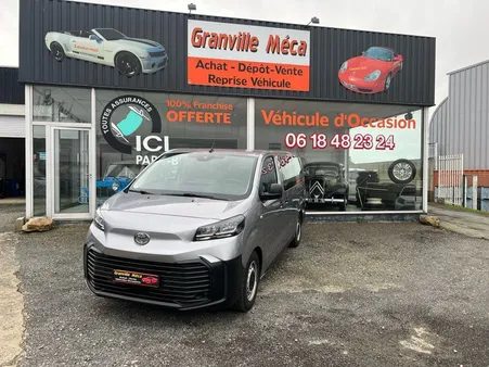 Toyota proace 9 places