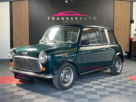 Austin Mini AFTER EIGHT RENOVATION COMPLETE