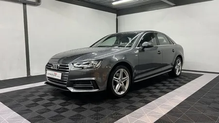 AUDI A4 2.0 TDI 150 S line