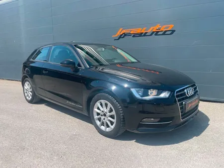 Audi A3 1.6 tdI 105 cv AMBIENTE 105cv 3P BVM