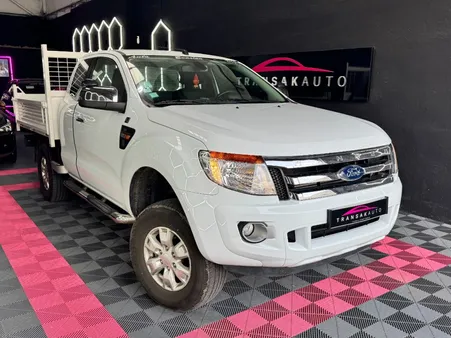 FORD RANGER SIMPLE CABINE 2.2 TDCi 150 ch 4X4 XL PACK ~ Benne hydraulique ~ Bluetooth ~ Marche pied ~ Kit réhausse médium
