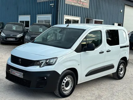 Peugeot Partner STANDARD 1000KG BLUEHDI 130 / PREMIUM / BOITE AUTO / 2 portes latérales