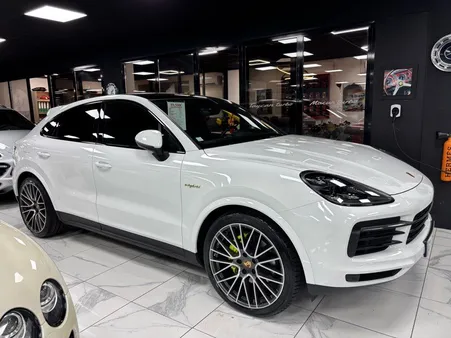 Porsche cayenne coupé 3.0 v6 e-hybride 462