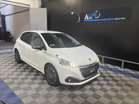 PEUGEOT 208 1.2 PureTech 82 Signature