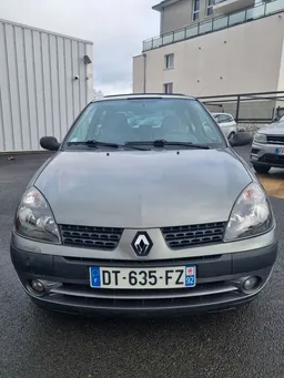 Renault Clio 1.4 16v bva année 2003 109000kms 4790 euros