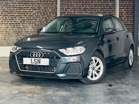 AUDI A1 II 30 TFSI 110ch BUSINESS LINE S TRONIC 7