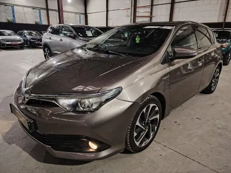 Toyota Auris II HSD 136h Dynamic Business