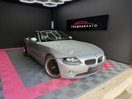 BMW Z4 2.2i FRANCAISE / COURROIE STRIEE OK / v6 / JANTES 18 / REGULATEUR / CLIMATISATION / VITRES RETROS E