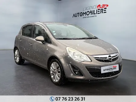 OPEL Corsa 1.4i 120ch Edition Cosmo