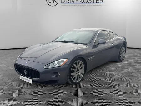 MASERATI GRANTURISMO 4.2i V8 - BVA COUPE . VOLANT A DROITE