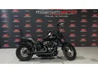 Harley-davidson softail street bob black