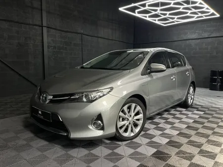 Toyota Auris II HSD 136h Dynamic