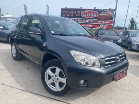 TOYOTA RAV4 IIII 2.2 D-4D 136CH 4WD LECAP * CAMERA RÉGULATEUR CLiM JANTES ALU BLUETOOTH * MOTEUR À CHAINE * FACTURES D'ENTRETIEN À JOUR