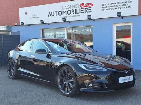 TESLA Model S Long Range