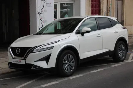 NISSAN Qashqai GENERATION-III 1.3 140 HYBRID MHEV ACENTA 2WD ( Entretien NISSAN, Carplay, Radar Arr ... )
