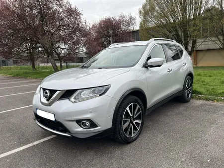 Nissan X-Trail 1.6 dCi 130ch Tekna Xtronic. (Attelage remorque)