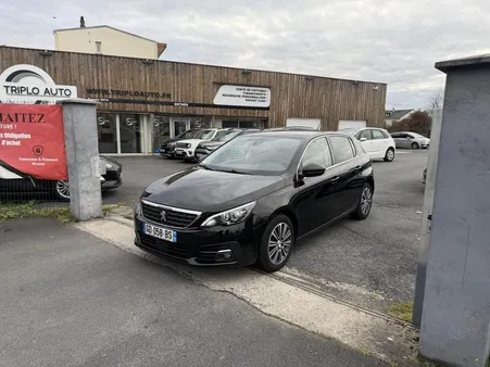 PEUGEOT 308 1.5 BlueHDi S&S - 130 Allure Pack Gps + clim + camera AR + attelage