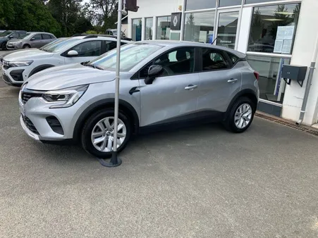 Renault Captur business 140 EDC