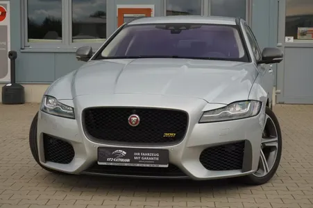 JAGUAR XF SPORTBRAKE 3.0D 300ch - Intérieur cuir - Caméra de recul - Attelage - Apple CarPlay