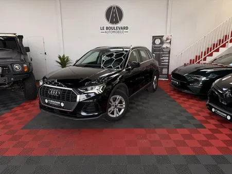 AUDI Q3 (315 euros/mois) Business Line 35 TFSI 150CV S-tronic CAMERA CARPLAY