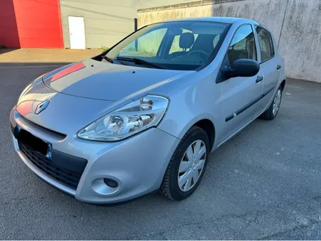RENAULT CLIO III 1.5 dci 68ch 132000kms