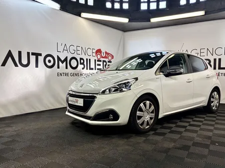 Peugeot 208 (2) 1.2 puretech 82 style 5p