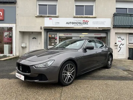 MASERATI Ghibli 3.0 V6 275ch BVA8-Suivi Maserati-Toit panoramique