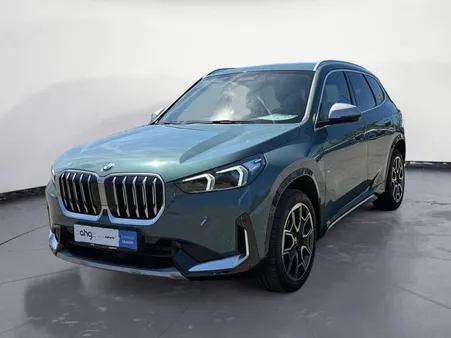 BMW X1 xDrive23i Steptronic Tempom.aktiv Panoramadach Head Up Hifi 360° Kamera