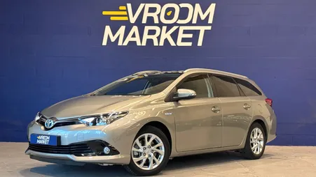 Toyota Auris Touring Sports 1.8 Hybrid 136ch - Toit panoramique - Caméra de recul