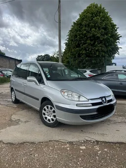Peugeot 807 8 places