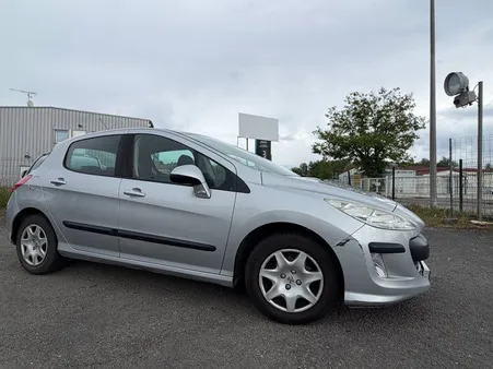 308 1,6l hdi 90 ch 2790 euros