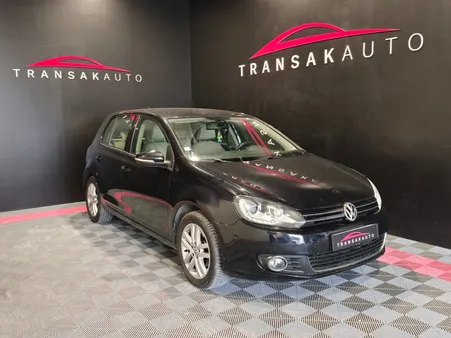 VOLKSWAGEN GOLF 1.6 TDI BLUEMOTION 105 ch CONFORTLINE / DISTRI OK / SIEGES AVT CHAUFFANTS / RADARS DE RECUL / CLIM A