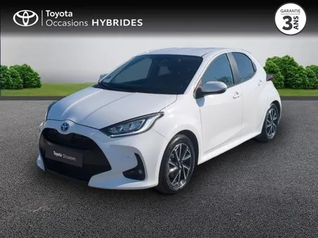 Toyota Yaris 116h Design 5p MY22