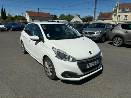PEUGEOT 208 PureTech 82ch SS BVM5 Active 53000 kms POUR PRO/EXPORT