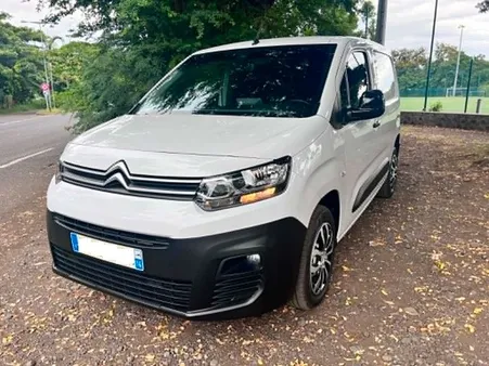 Citroen berlingo 3 utilitaire 3 places 130cv