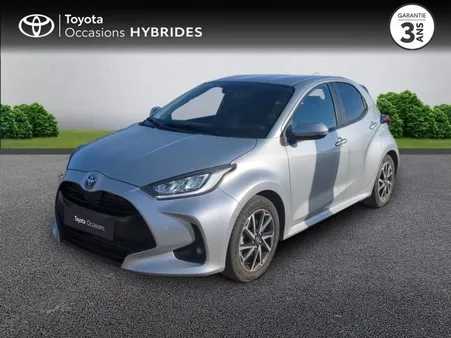 Toyota Yaris 116h Design 5p MY22