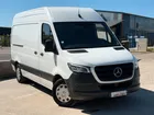 MERCEDES SPRINTER L2H2 315 CDI 150 ch 2023 BOITE AUTO / APPLE CARPLAY / FULL LED / DOUBLE PORTES LATERALE / CAMERA DE RECUL / ENTRETIEN COMPLET MERCEDES PREMIERE MAIN / 3 Places