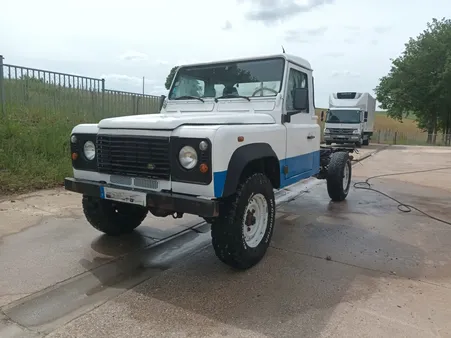 Land Rover Defender 130 TD5 chassis nu