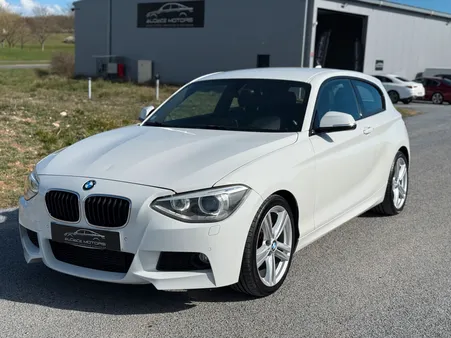 BMW 120d – Pack M / 2.0D 184 ch / Intérieur cuir / Navigation GPS / Blanc / Suivi complet / Très propre / 193 500 km / Propulsion / Garantie 3 mois