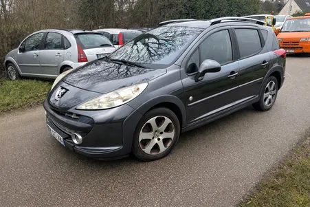 Peugeot 207 Outdoor, toit panoramique, Garantie trois mois