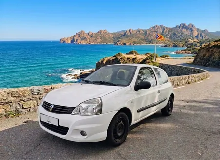 Renault Clio 2 Campus 1.2 75 ch - 2010 - Garantie 12 Mois