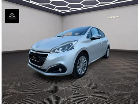 Peugeot 208 1.2 i 82CH STYLE CLIM* REGULATEUR* RADAR
