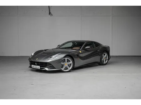 FERRARI F12 BERLINETTA *Grigio Silverstone / Cioccolato