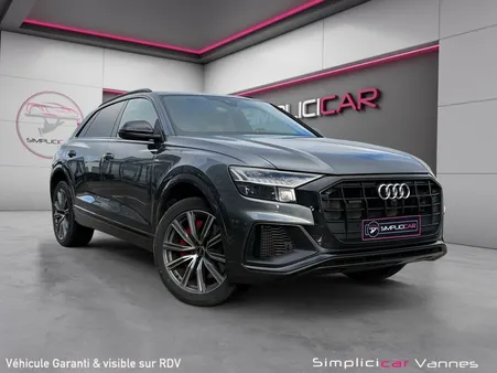 AUDI Q8 55 TFSI-E Compétition TIPTRONIC 381Ch Garantie 12 mois